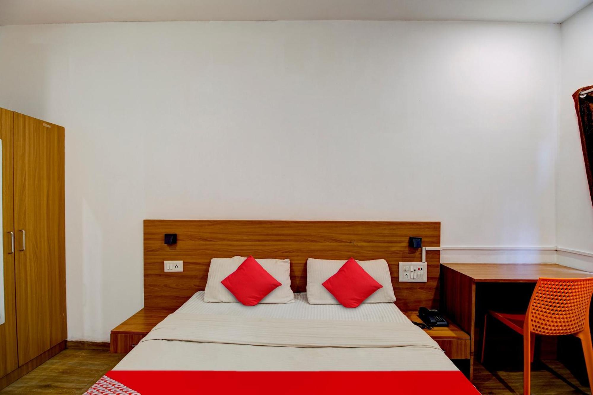 Hotel O Hill View Residency Near Aca Stadium Guwahati Eksteriør bilde